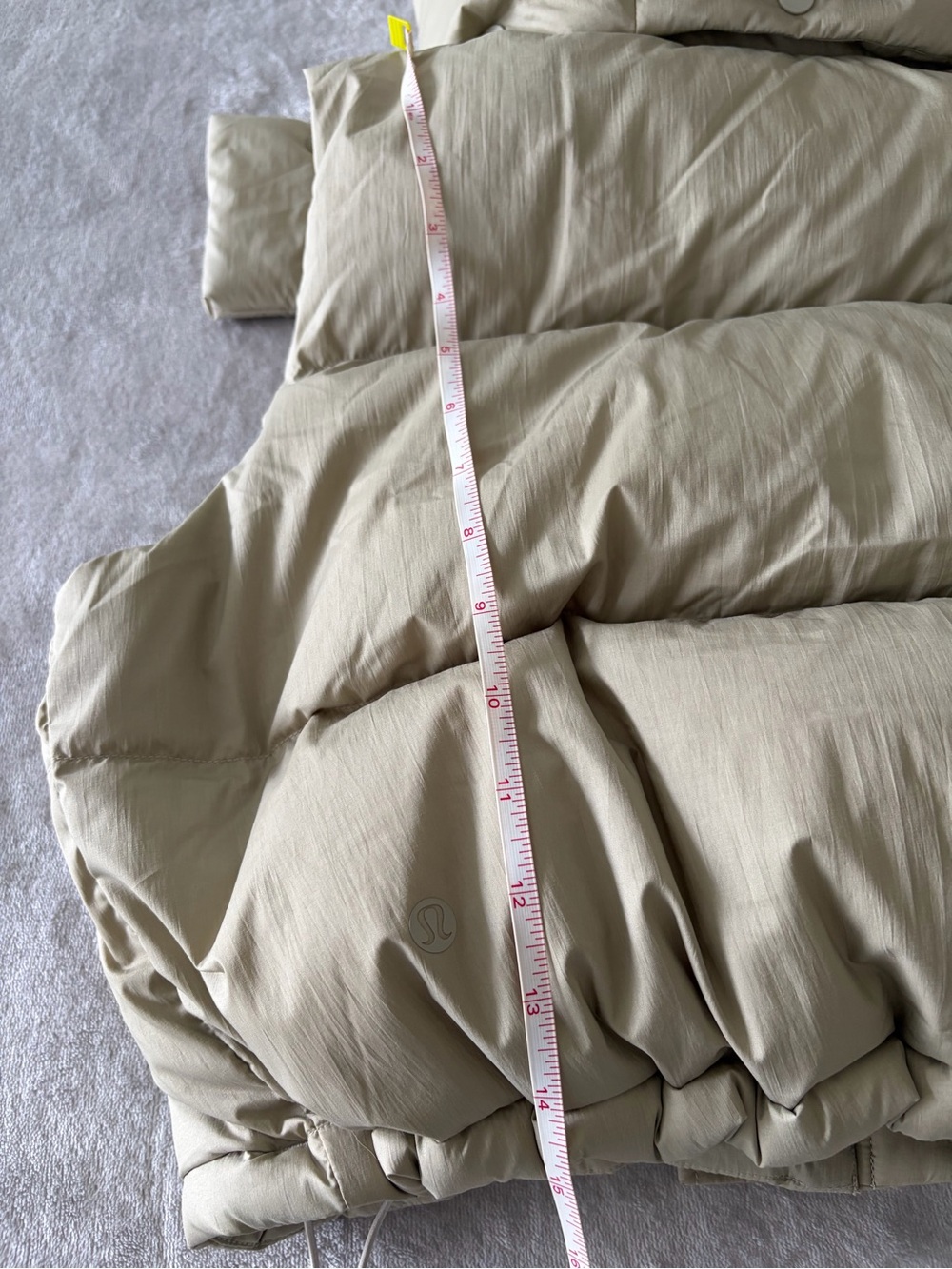 NWOT Lululemon athletica Taupe Puffer Vest with detachable Hood - Picture 4 of 12